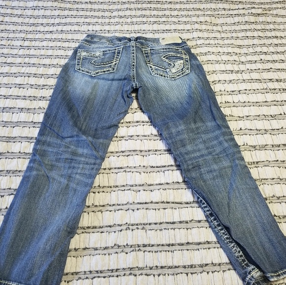 silver capris - Picture 2 of 2